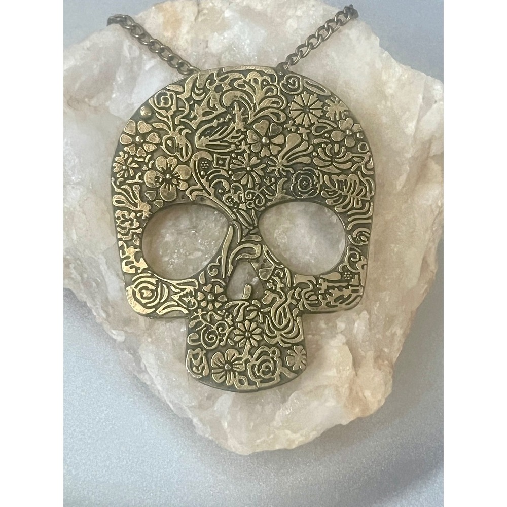 New Skull Pendant Necklace Floral Etched Bohemian Statement Jewelry - Picture 2 of 11